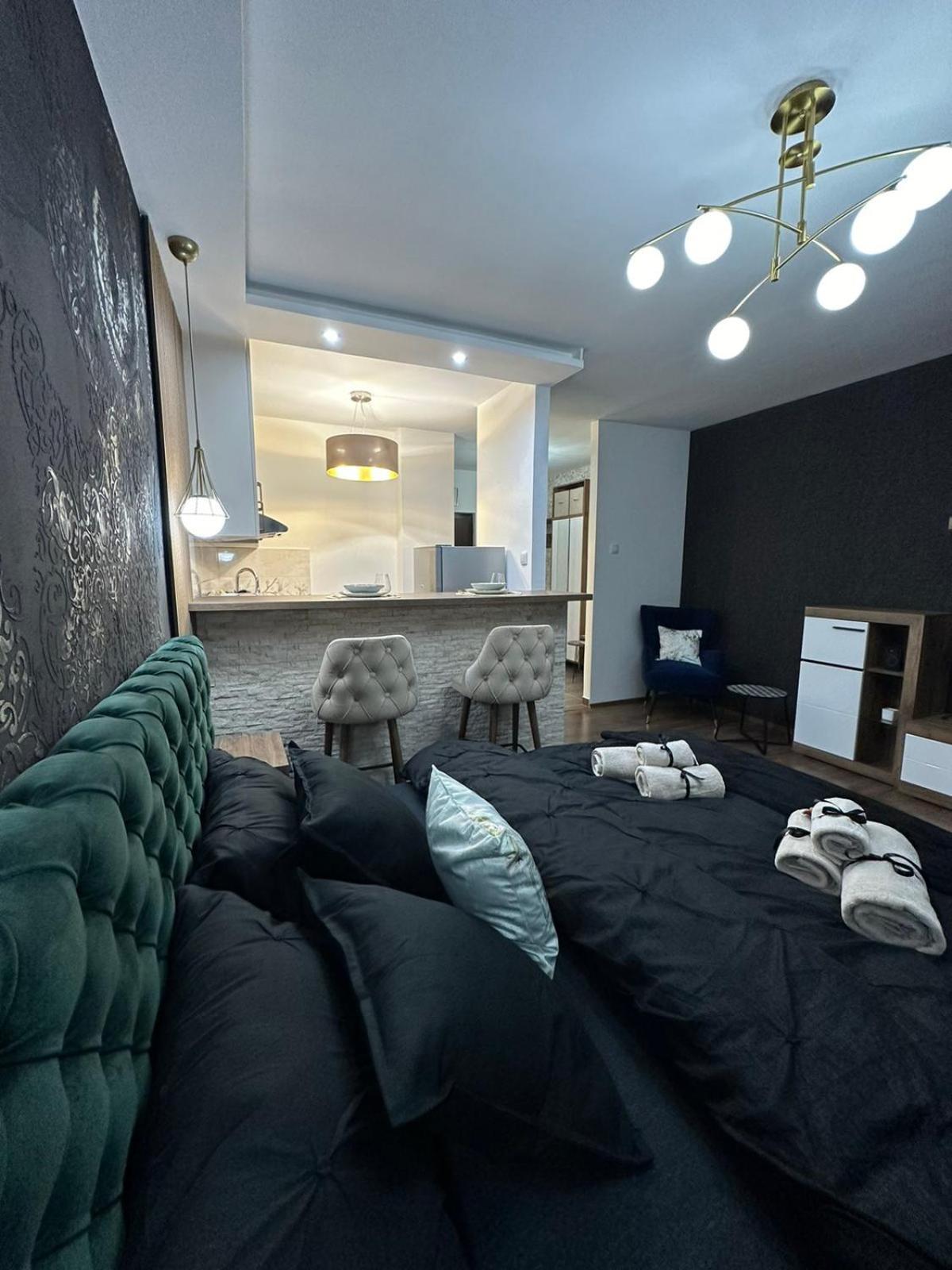 The Nada Apartment Of Hope スボティツァ エクステリア 写真